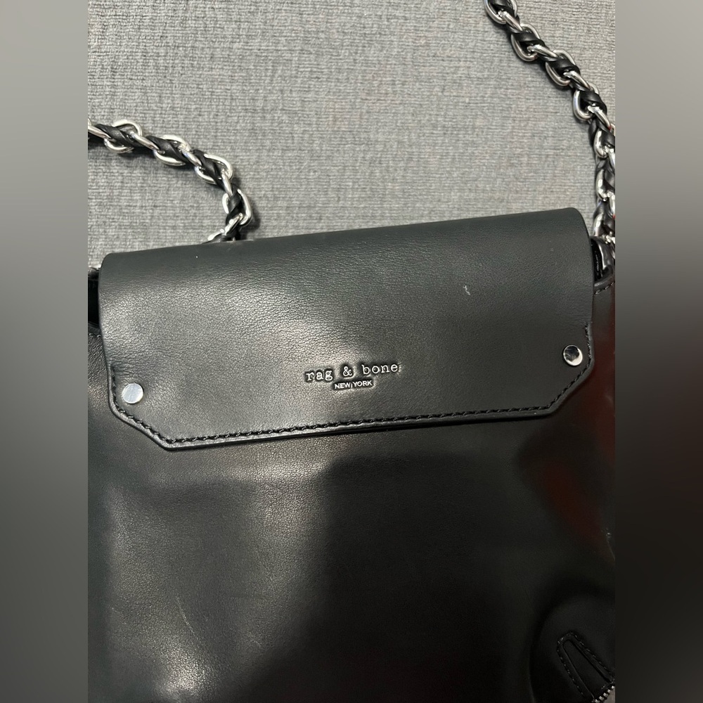 Rag & Bone Bradbury Mini Flap Chain
Hobo Leather Black Bag with Chain Strap - Picture 6 of 11